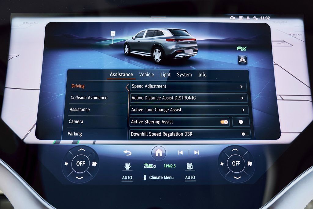 Used 2025 Mercedes-Benz Maybach EQS 680 4MATIC image 84