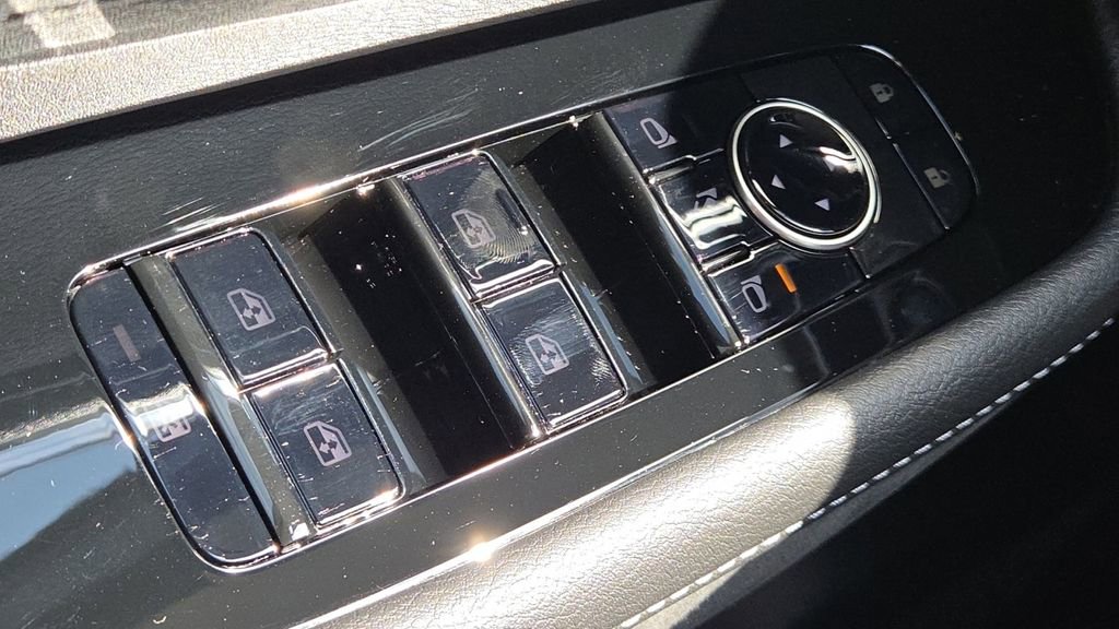 New 2026 INFINITI QX80 Luxe w/ Cargo Package image 19