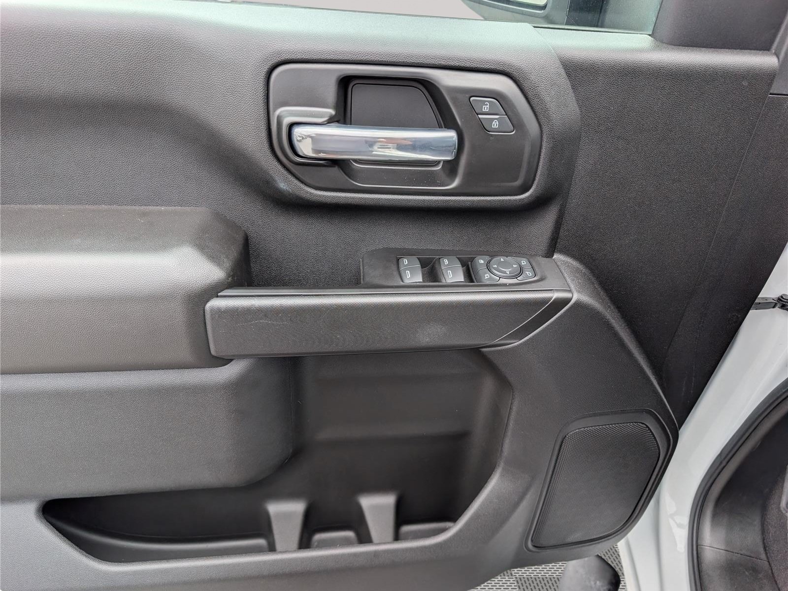 Used 2022 Chevrolet Silverado 2500 Custom w/ Custom Value Package AWD/4WD image 19