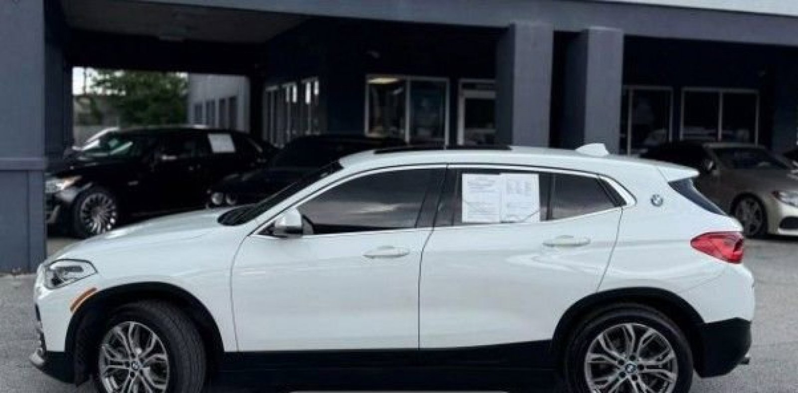 Used 2019 BMW X2 xDrive28i AWD/4WD image 2