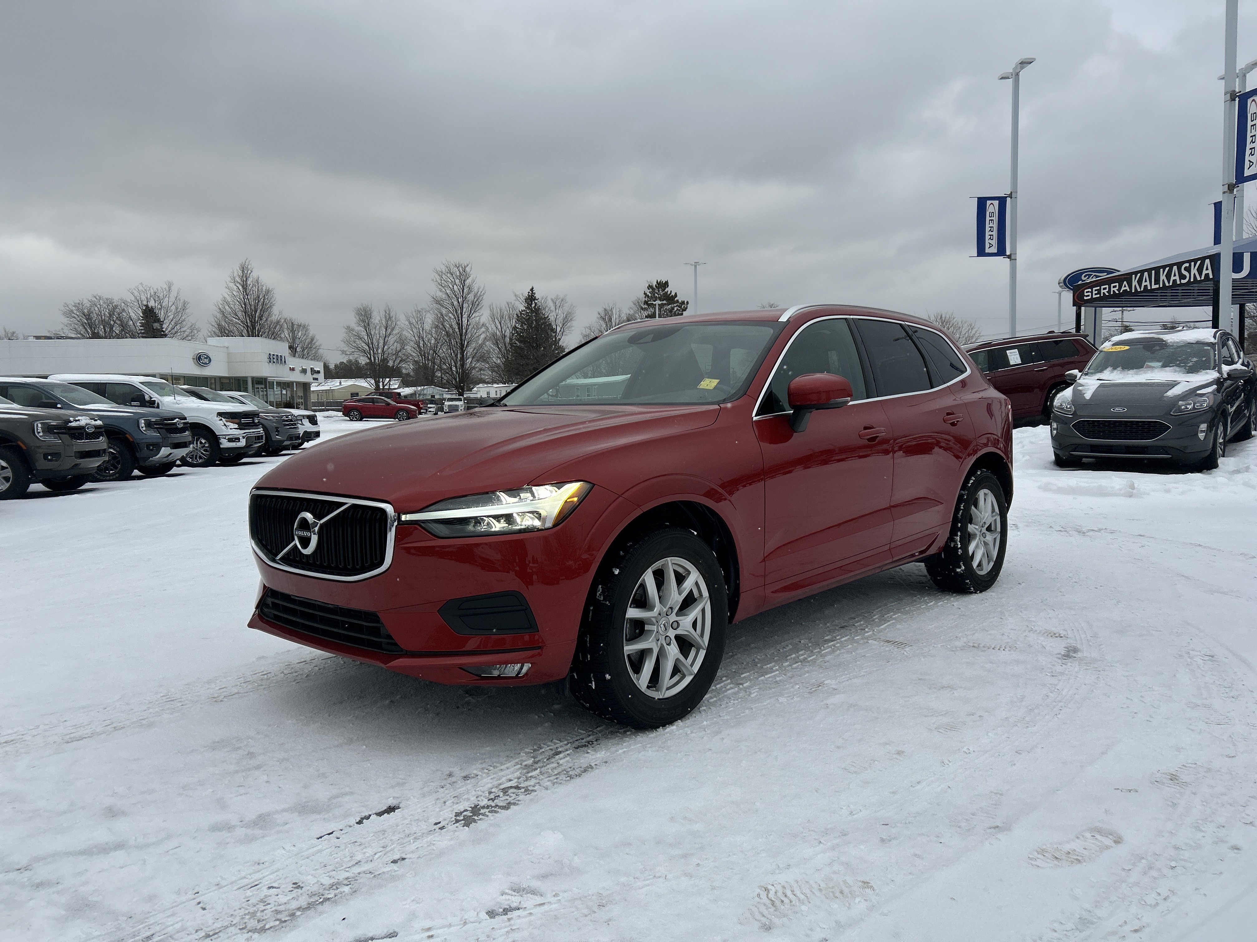 Used 2021 Volvo XC60 T5 Momentum image 8
