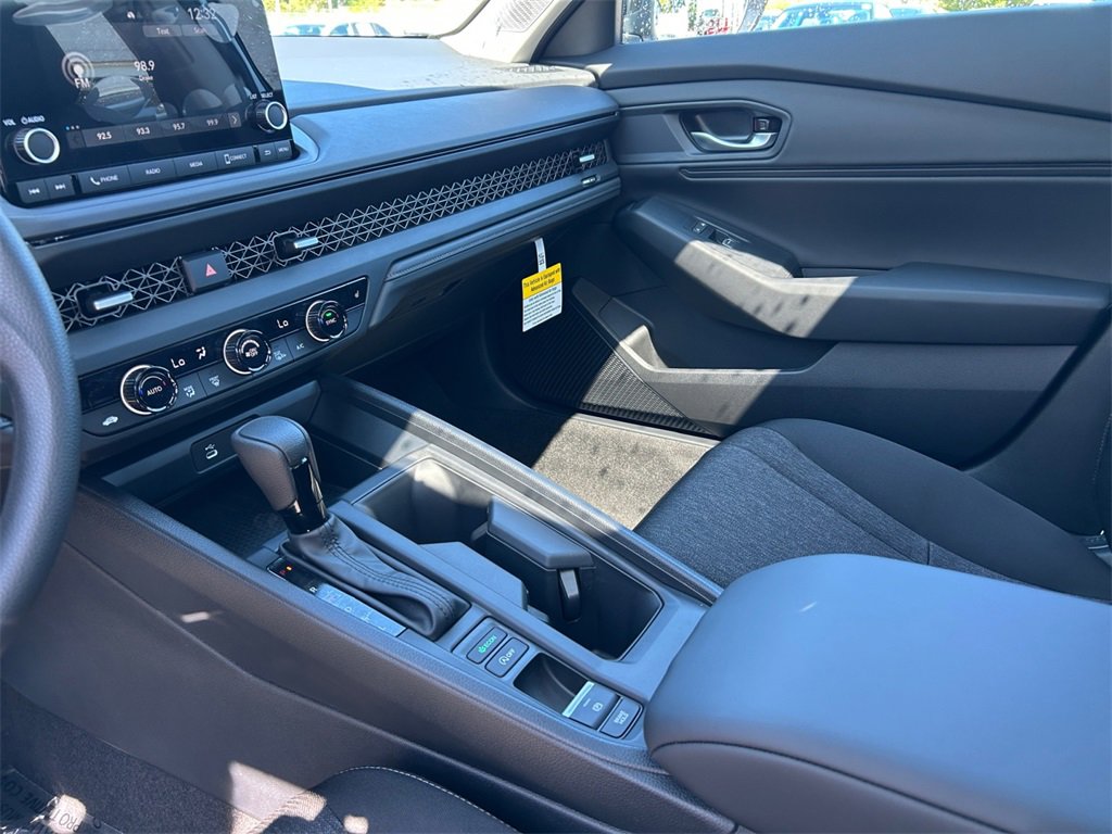 New 2025 Honda Accord SE image 11