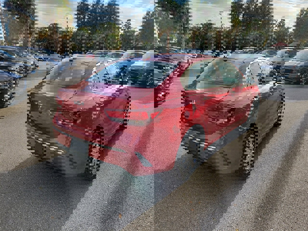 Used 2023 Kia Rio S image 3