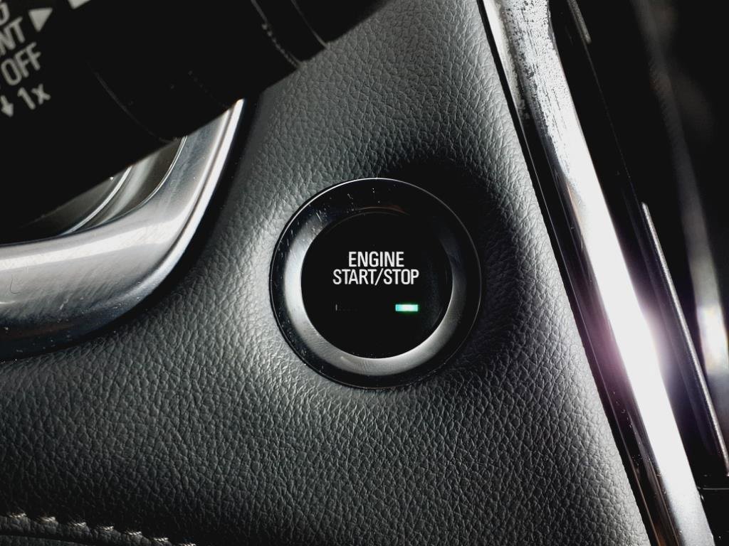 Used 2020 Chevrolet Traverse LT image 6