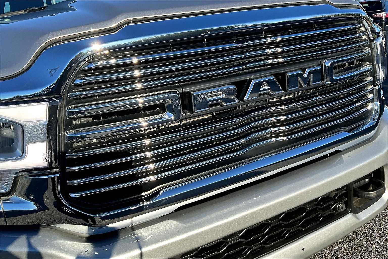 Used 2024 RAM 2500 Laramie w/ Safety Group image 33