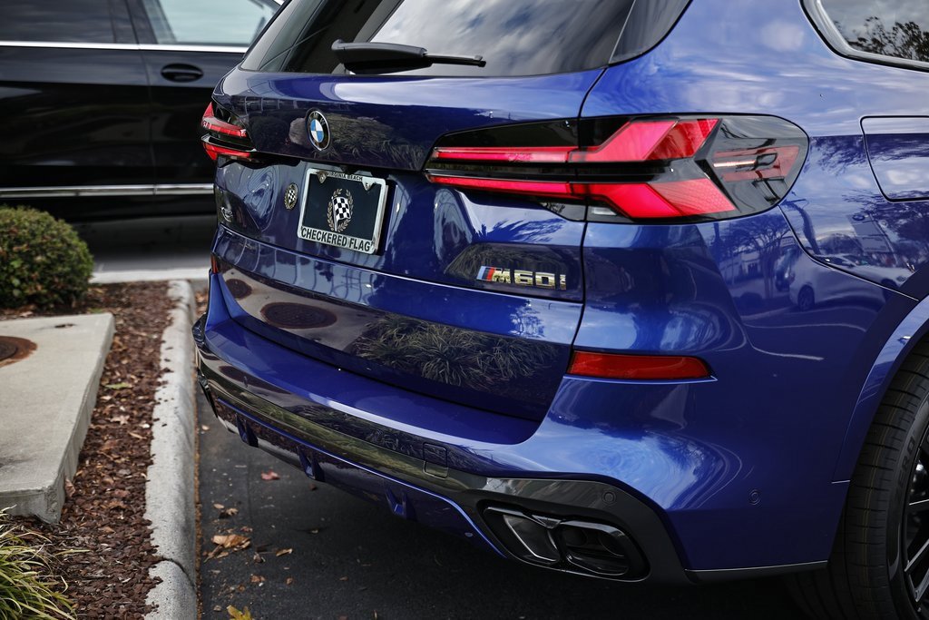 New 2026 BMW X5 M60i w/ Climate Comfort Package image 9