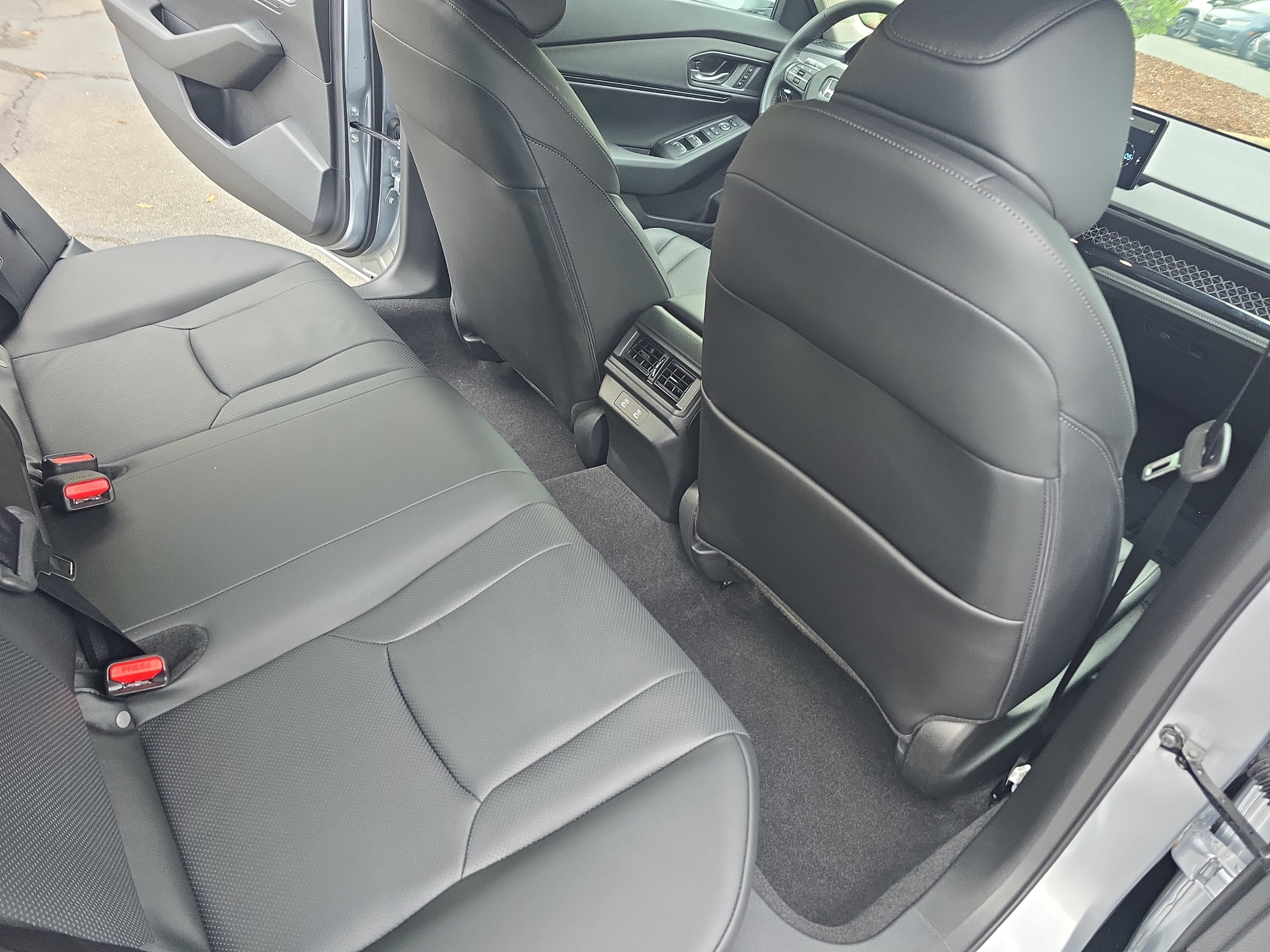 Used 2026 Honda Accord EX-L image 11