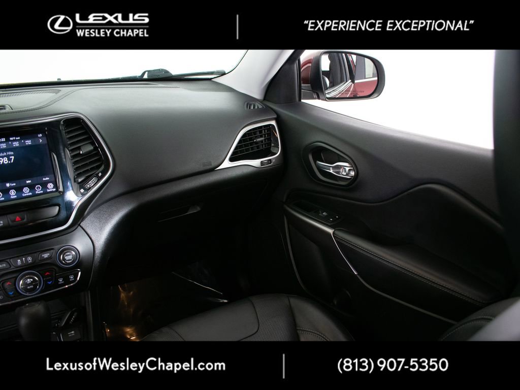 Used 2019 Jeep Cherokee Limited FWD image 26