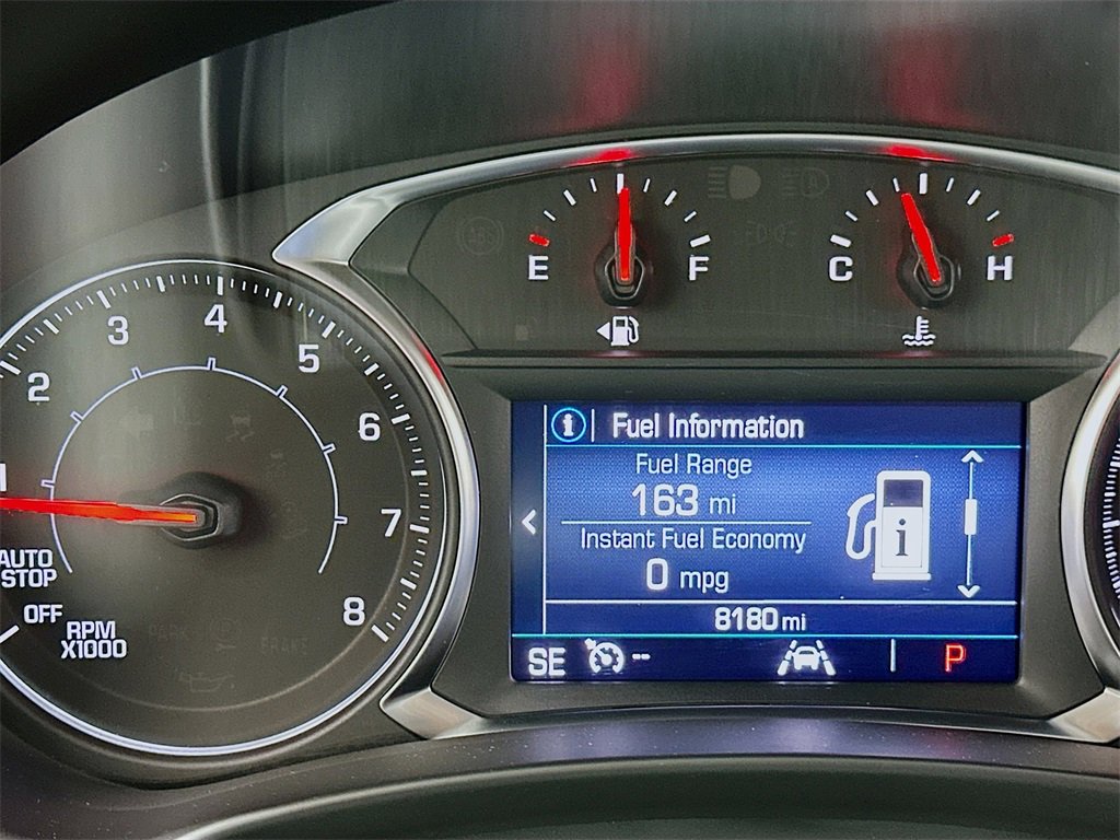 Used 2023 GMC Terrain SLE w/ Driver Convenience Package image 12