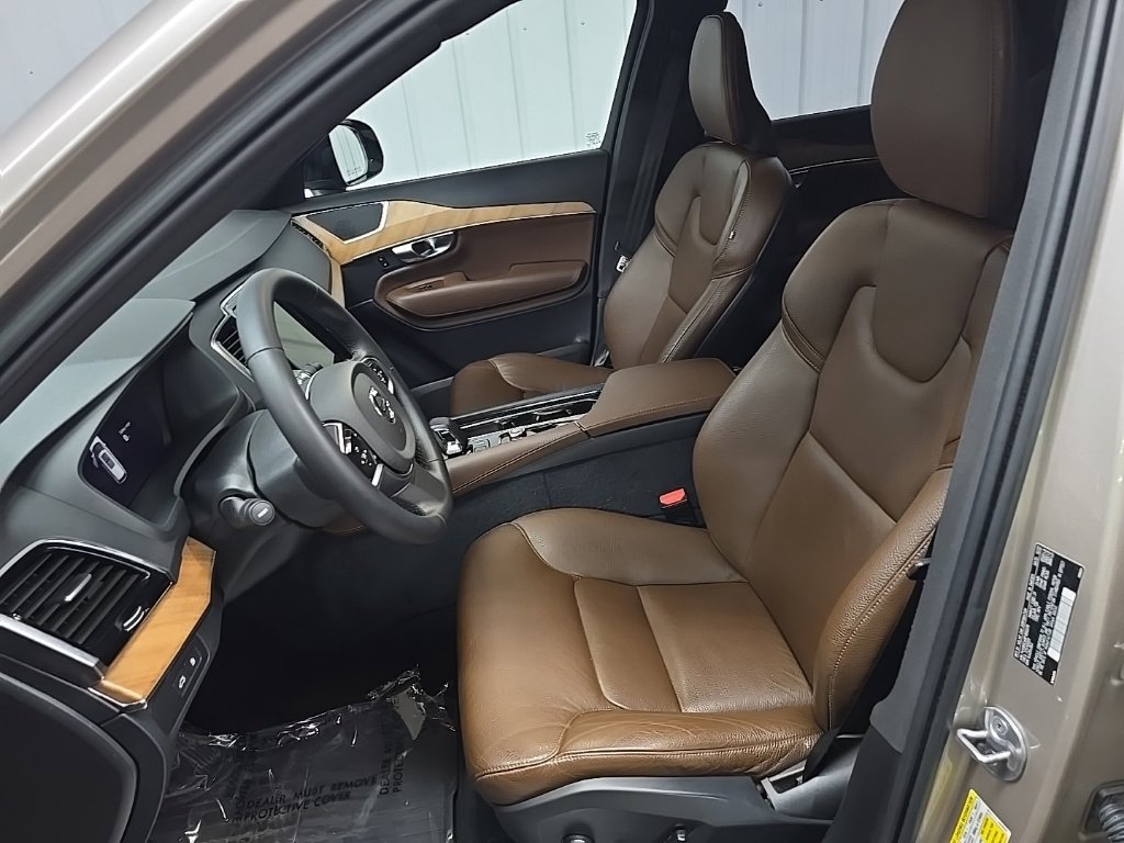 Used 2023 Volvo XC90 T8 Plus w/ Protection Package AWD/4WD image 31