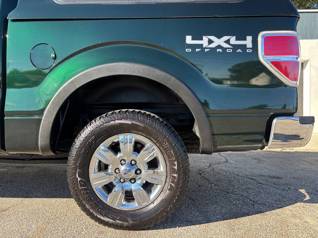 Used 2012 Ford F150 XLT w/ XLT Chrome Pkg AWD/4WD image 16