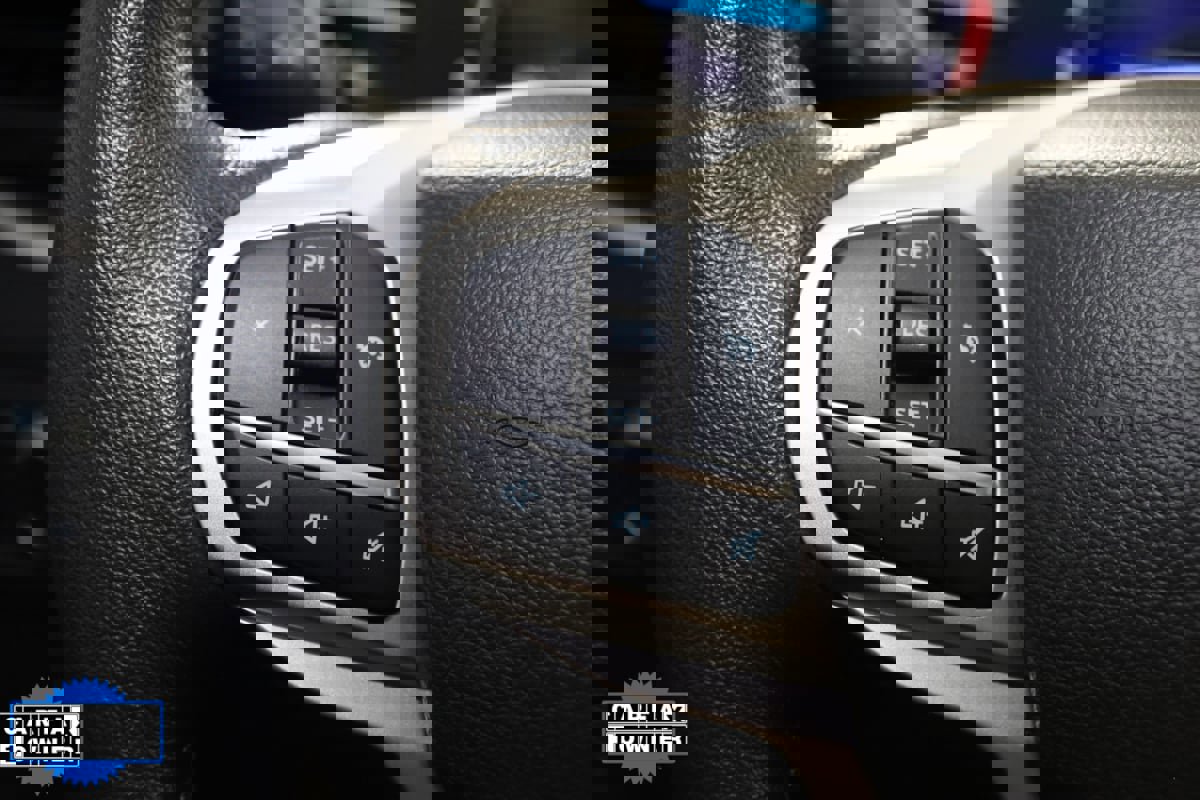 Used 2022 Ford Explorer XLT image 37