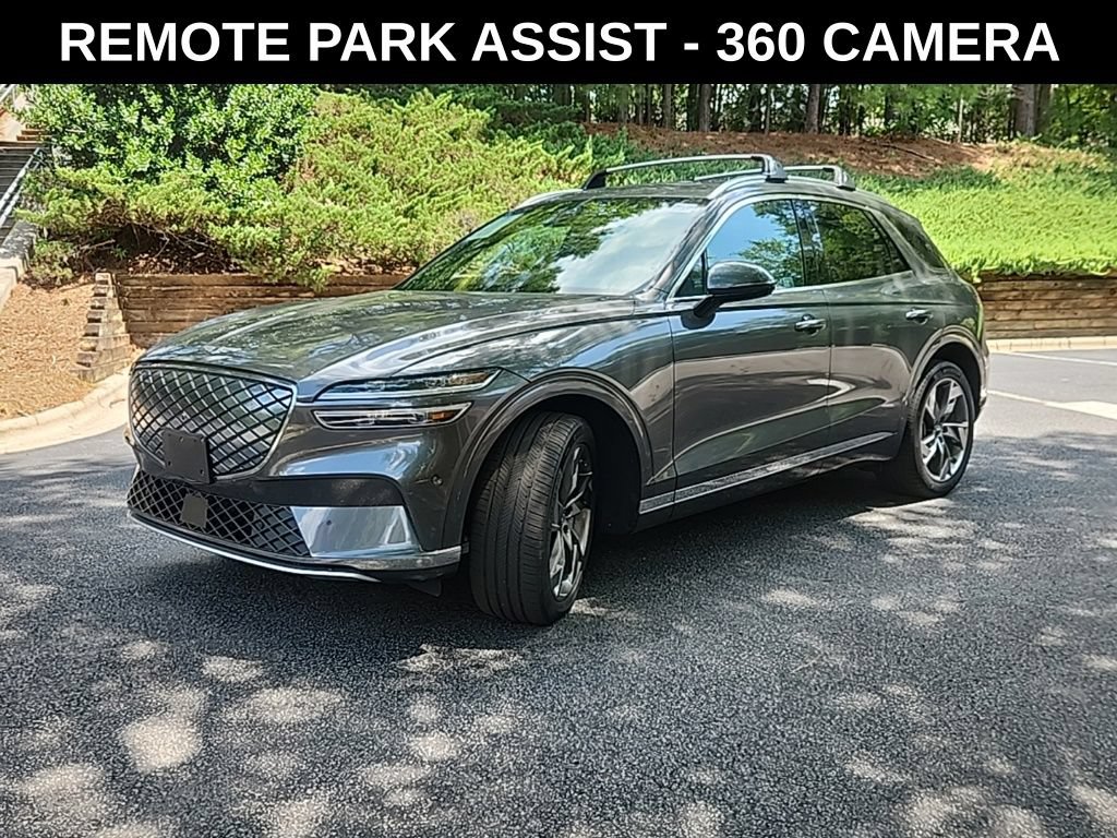 Used 2025 Genesis Electrified GV70 AWD/4WD image 4