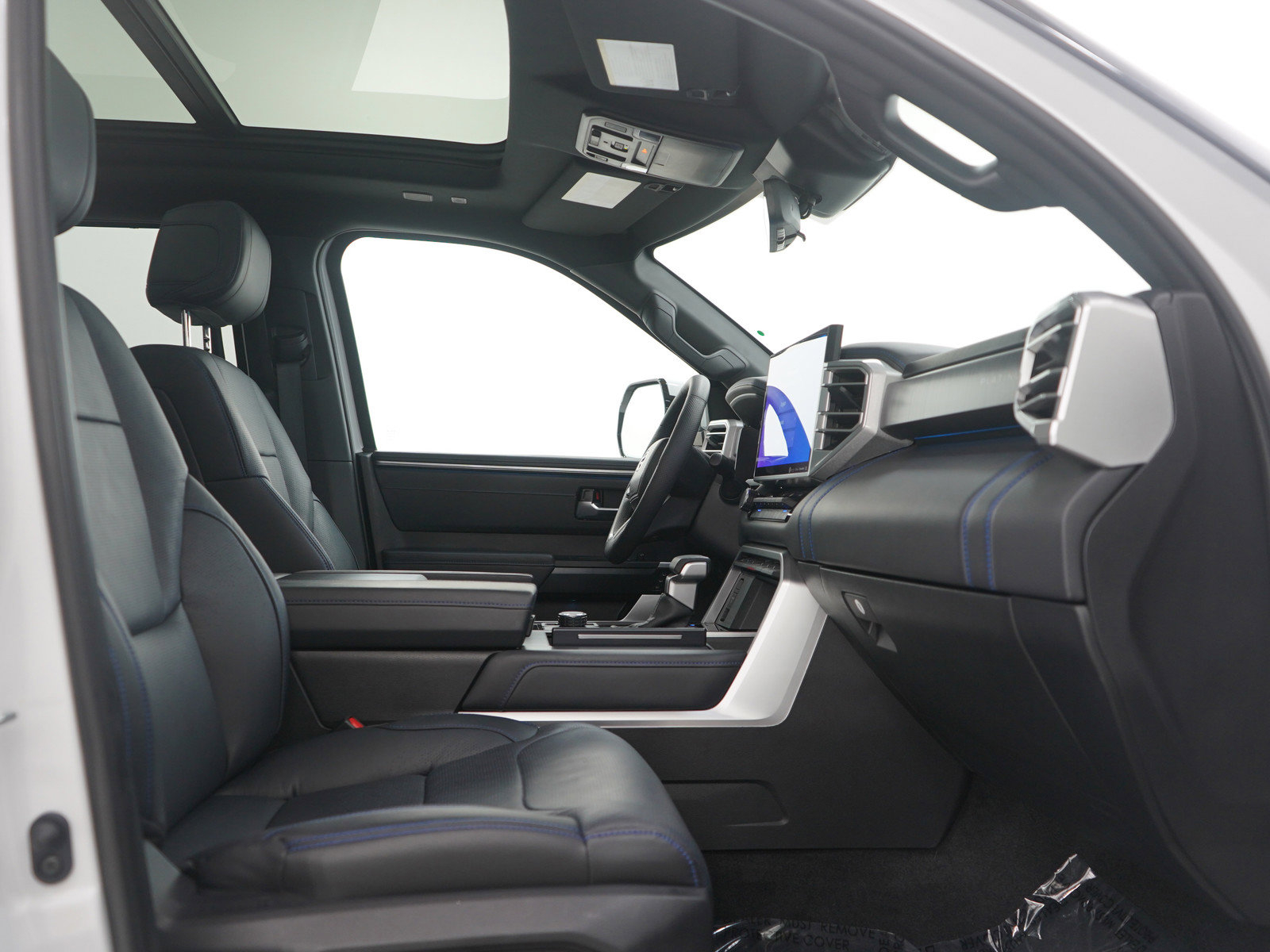 Used 2023 Toyota Tundra Platinum image 11