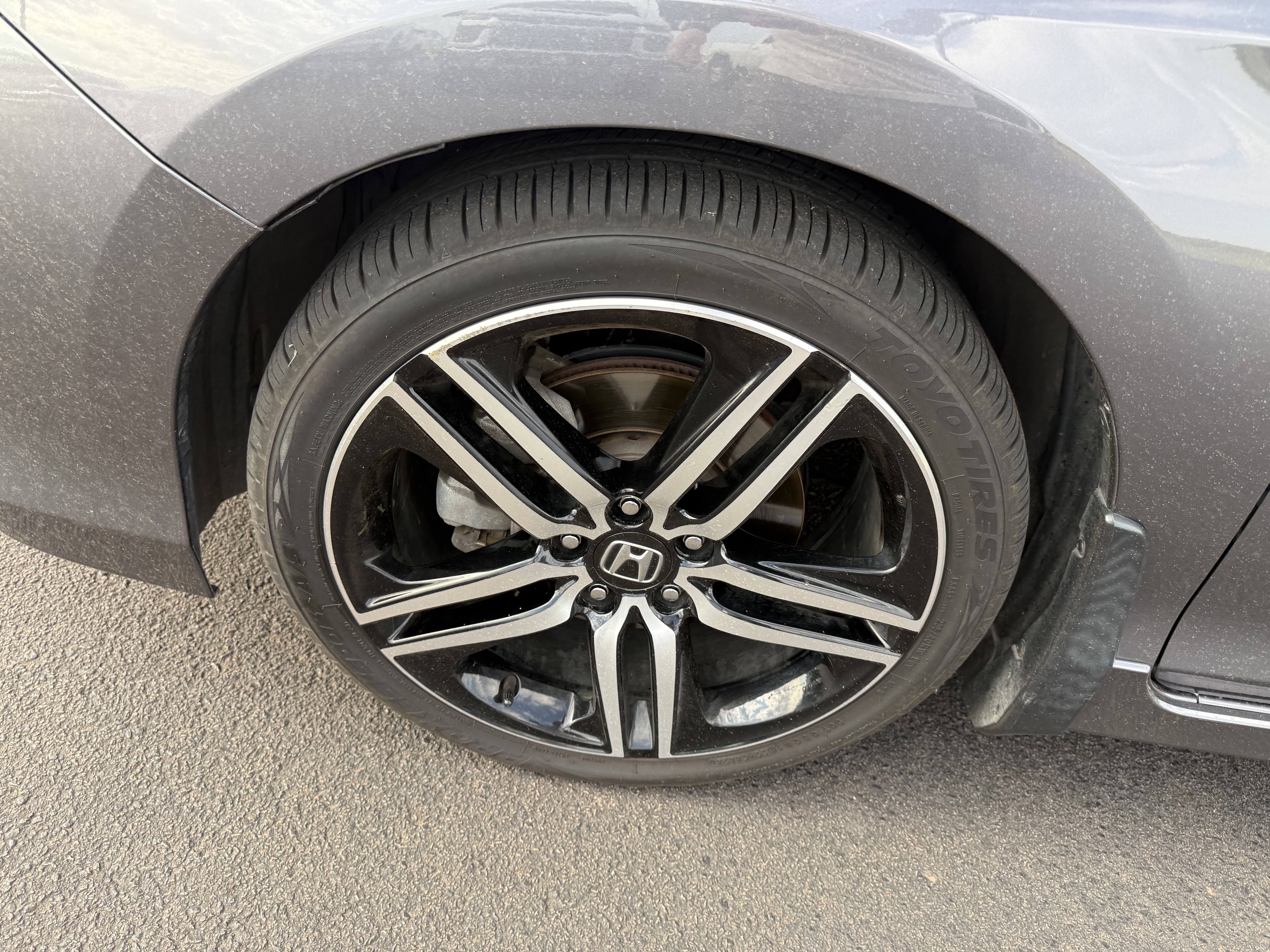 Used 2017 Honda Accord Touring image 5