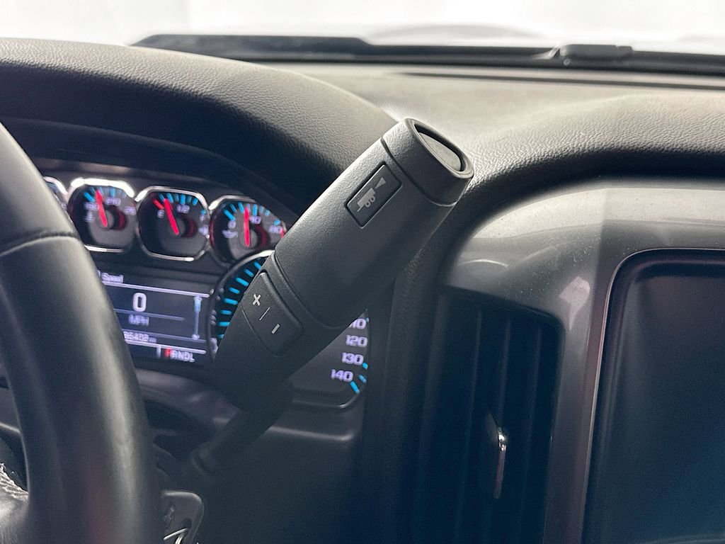 Used 2018 Chevrolet Silverado 1500 LT w/ Midnight Edition AWD/4WD image 23