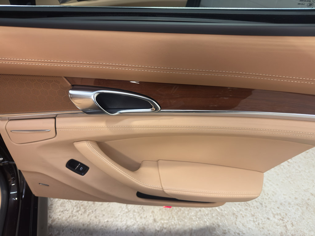Used 2010 Porsche Panamera S RWD image 26