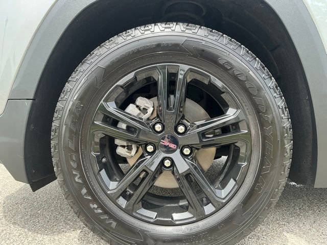 Used 2023 GMC Terrain AT4 w/ Infotainment Package II AWD/4WD image 14