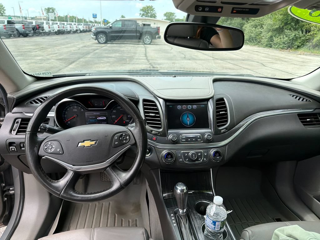 Used 2018 Chevrolet Impala LT w/ LT Leather Package FWD image 27
