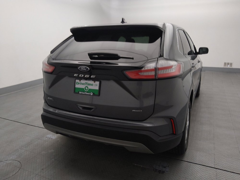 Used 2024 Ford Edge SEL image 7