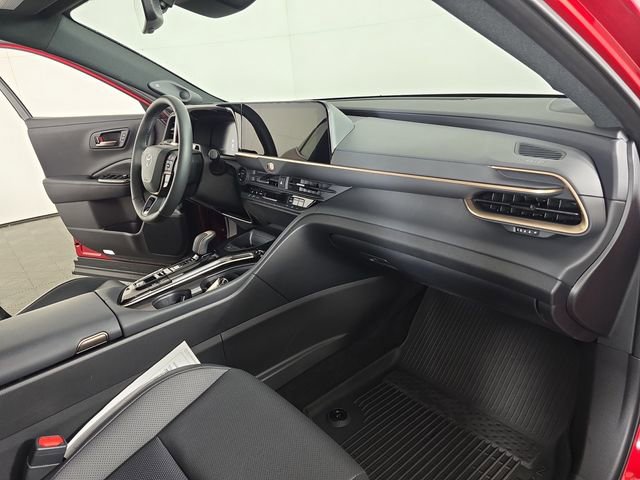 Used 2025 Toyota Crown Limited w/ Advanced Technology Package AWD/4WD image 19