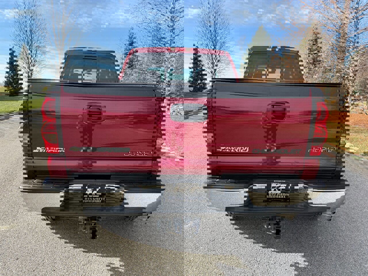 Used 2005 Chevrolet Silverado 2500 LT w/ Heavy-Duty Power Package image 8