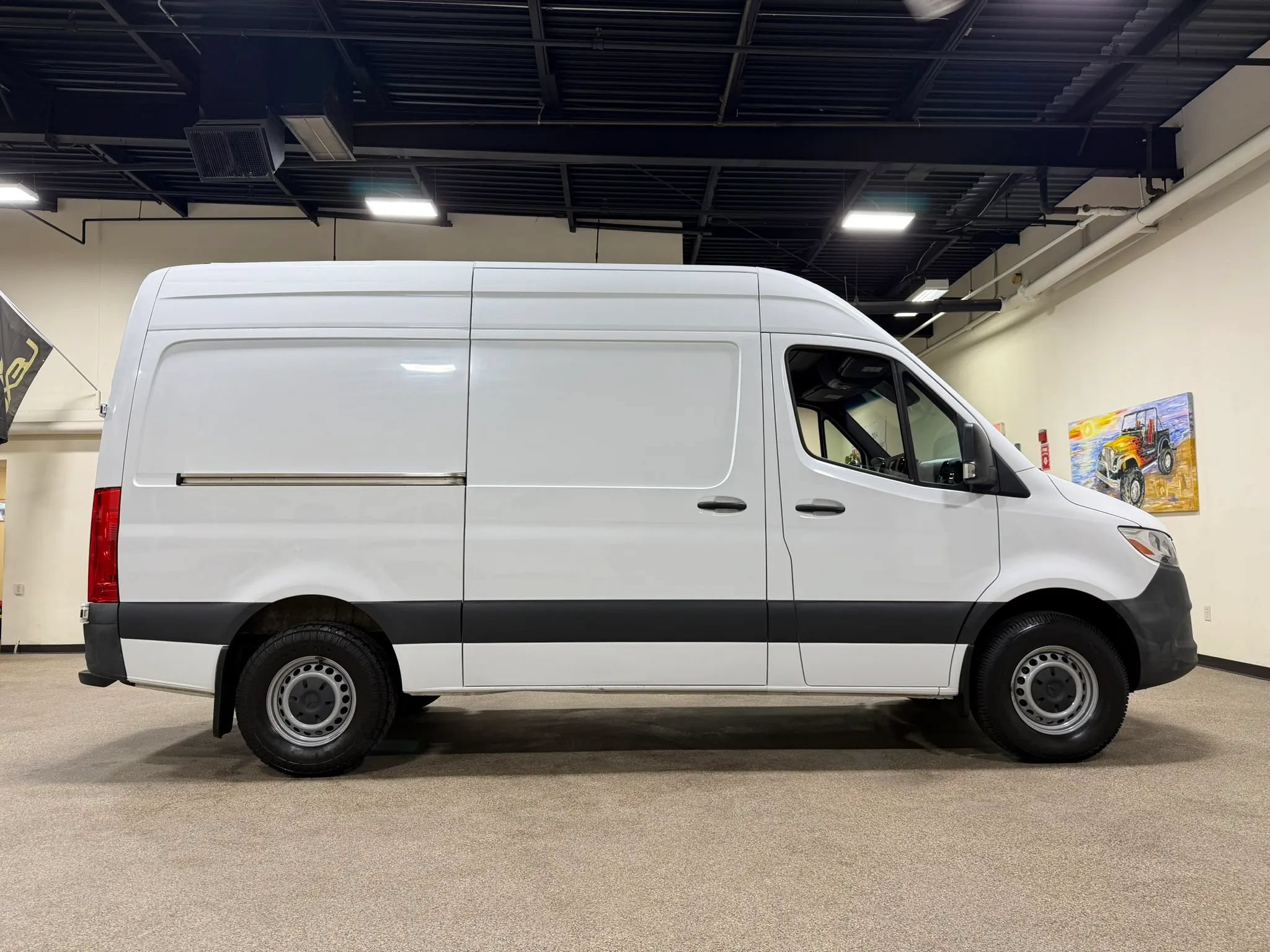 Used 2020 Mercedes-Benz Sprinter 2500 image 4
