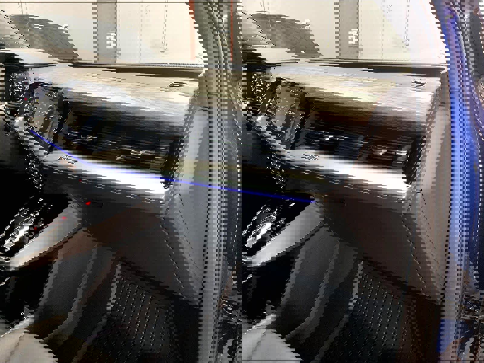 Certified 2023 Audi Q4 e-tron Premium Plus w/ Premium Plus image 17