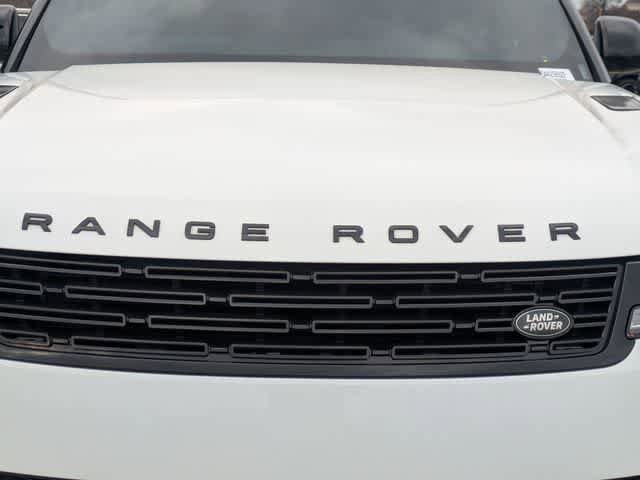 Used 2025 Land Rover Range Rover Sport Dynamic SE image 19