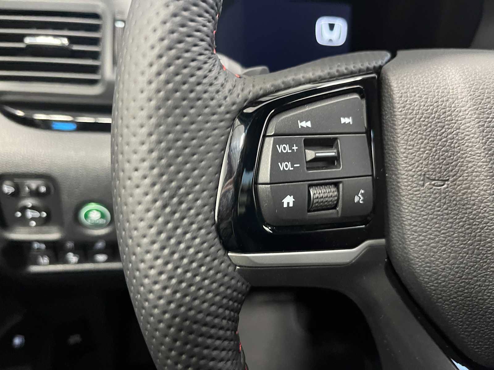 New 2026 Honda Ridgeline Black Edition image 14