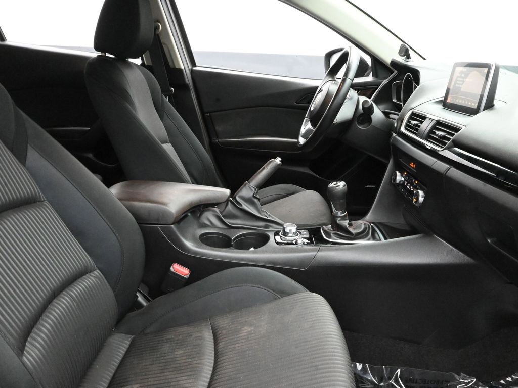Used 2016 MAZDA MAZDA3 i Touring w/ Popular Equipment Package image 18