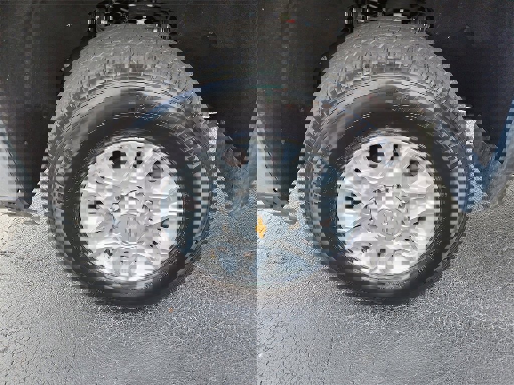 Used 2025 Chevrolet Silverado 3500 LT image 32