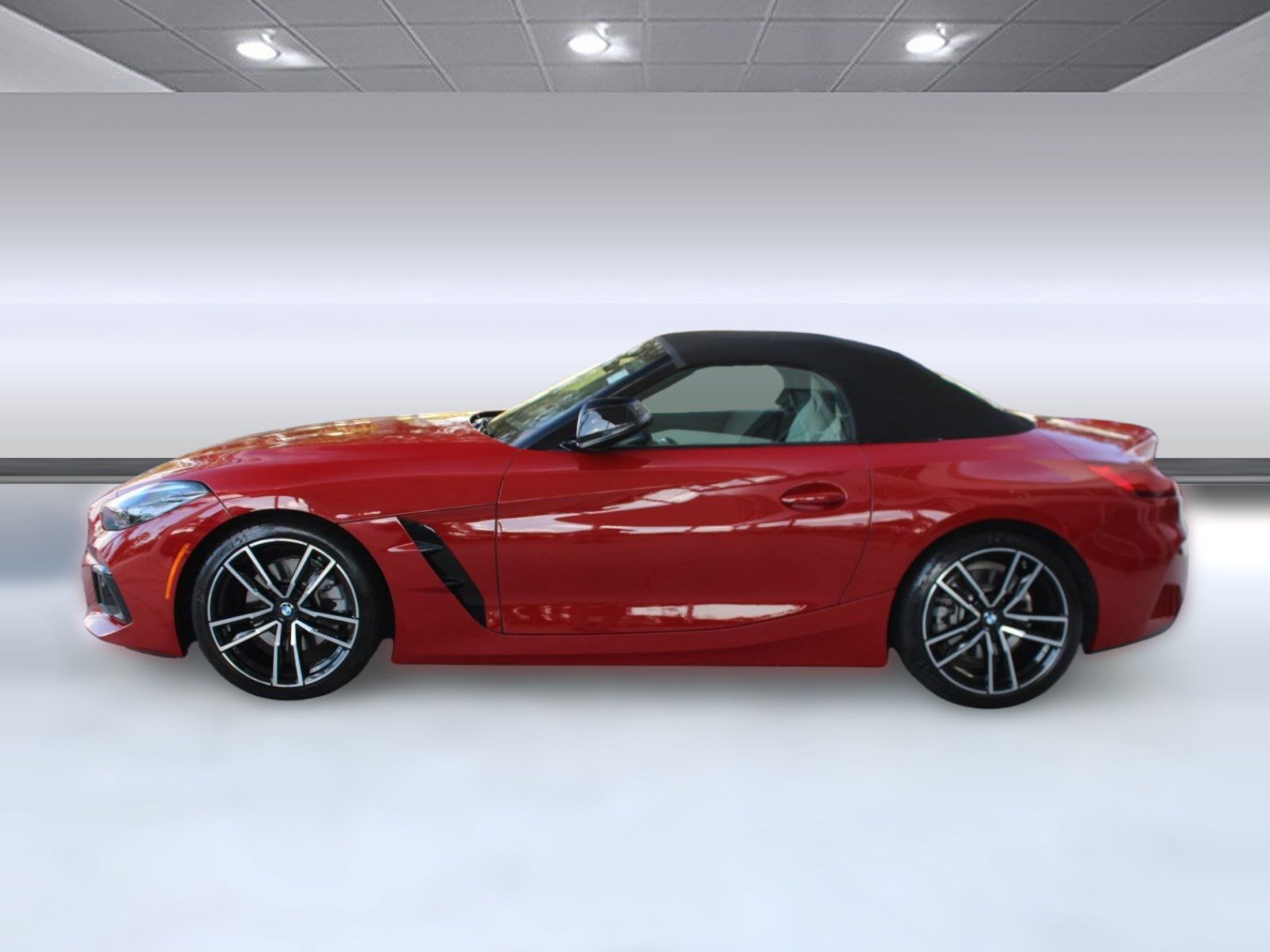Used 2023 BMW Z4 sDrive30i w/ Premium Package image 2