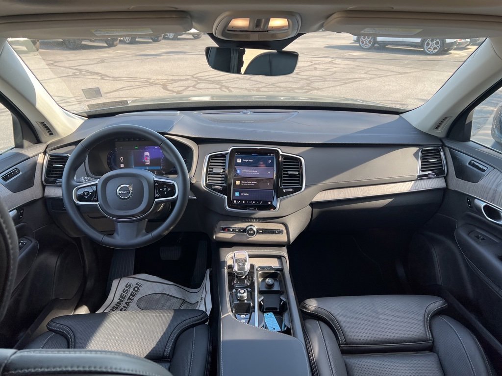 Certified 2023 Volvo XC90 T8 Ultimate w/ Protection Package Premier image 32
