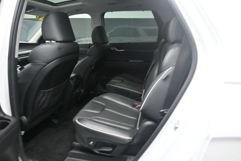 Used 2024 Hyundai Palisade Limited FWD image 21