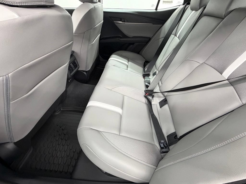 Used 2026 Toyota Camry SE FWD image 37