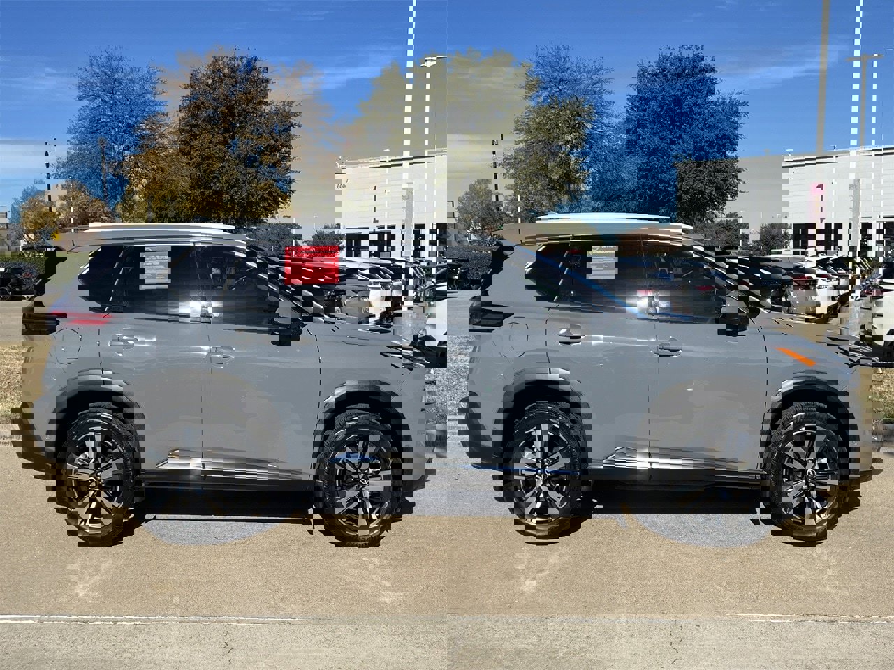 Certified 2023 Nissan Rogue SL w/ SL Premium Package image 3