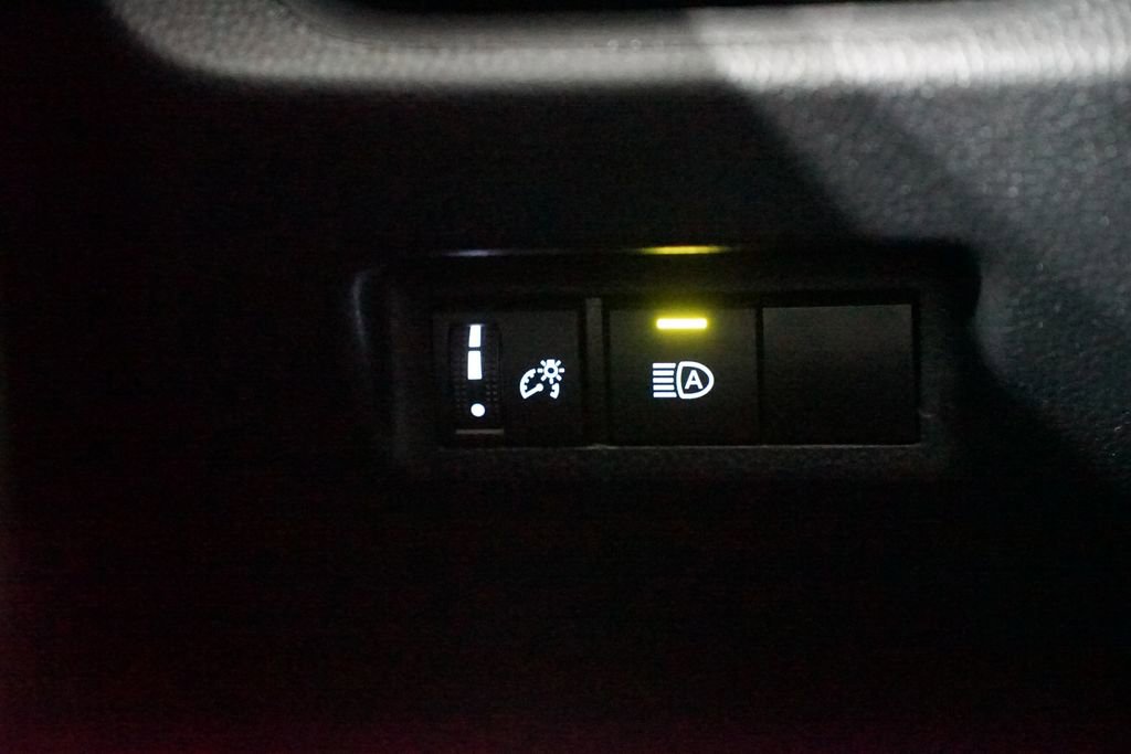 Certified 2023 Toyota RAV4 LE image 23