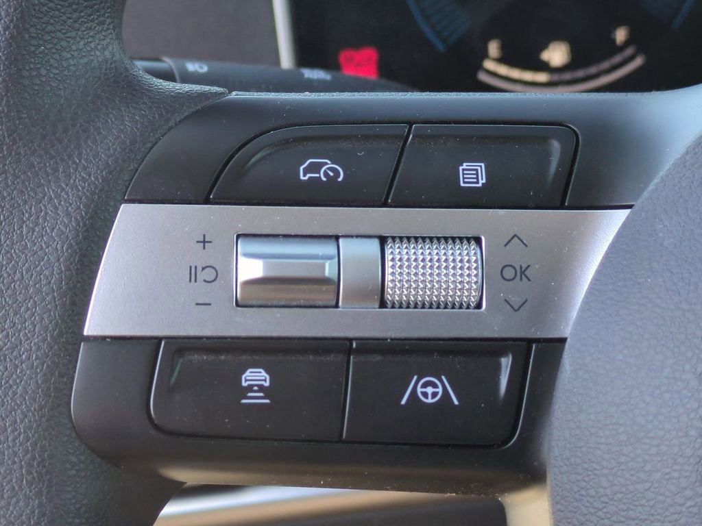Certified 2025 Hyundai Tucson SE AWD/4WD image 14
