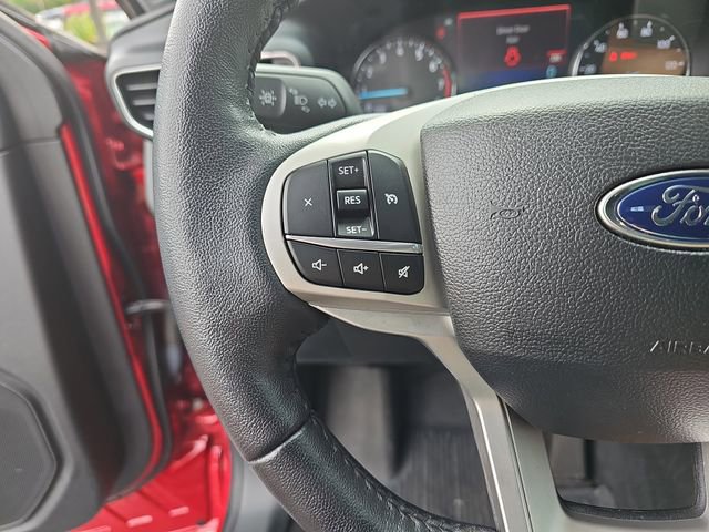 Used 2023 Ford Explorer XLT w/ Equipment Group 202A RWD image 19