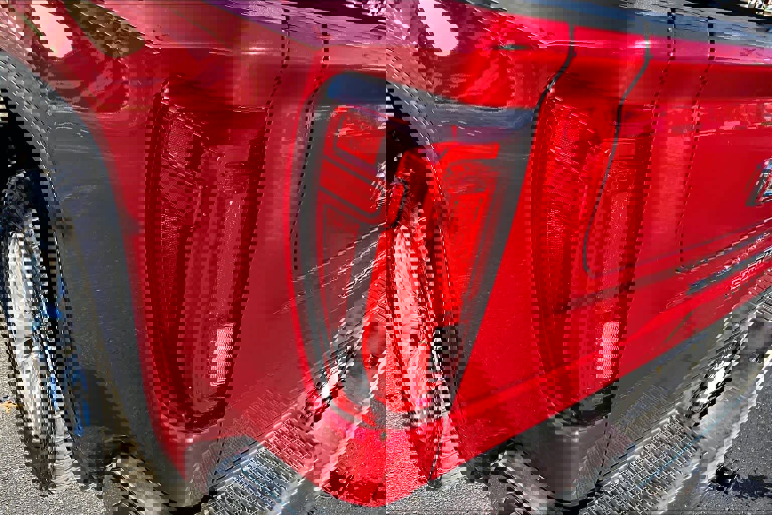 Used 2019 GMC Sierra 1500 SLT w/ SLT Premium Package image 28