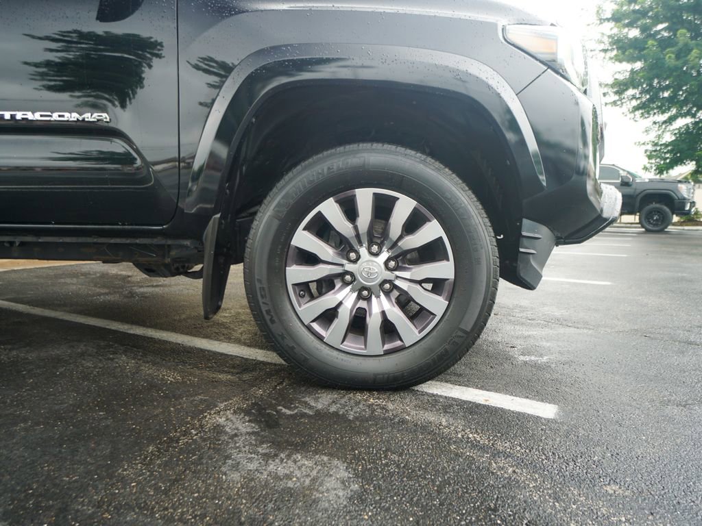 Used 2020 Toyota Tacoma Limited image 5