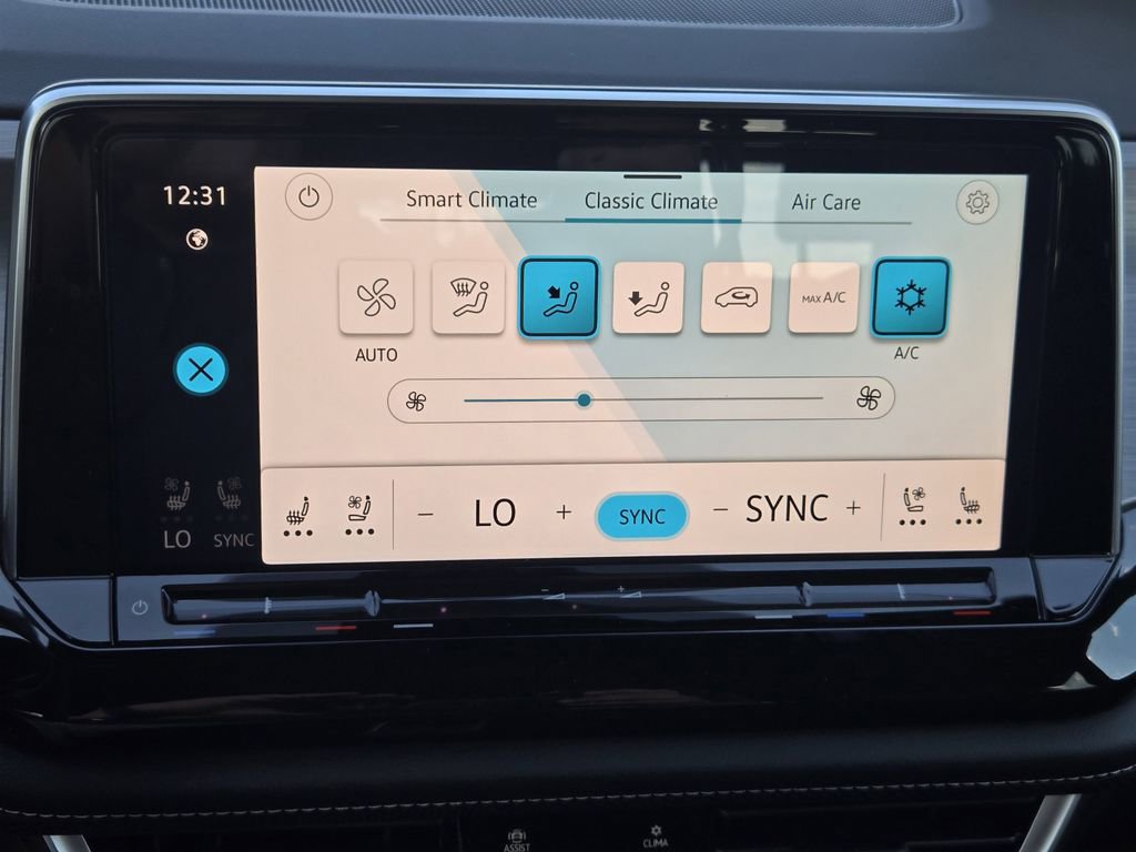 New 2026 Volkswagen Atlas Cross Sport SE image 16