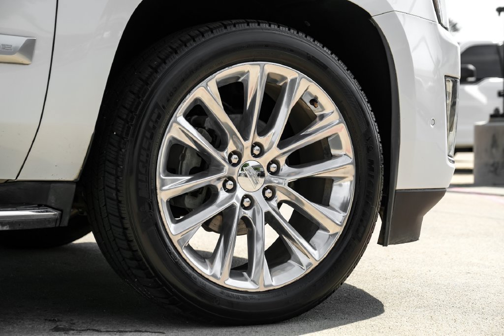 Used 2019 Cadillac Escalade ESV Premium Luxury RWD image 63