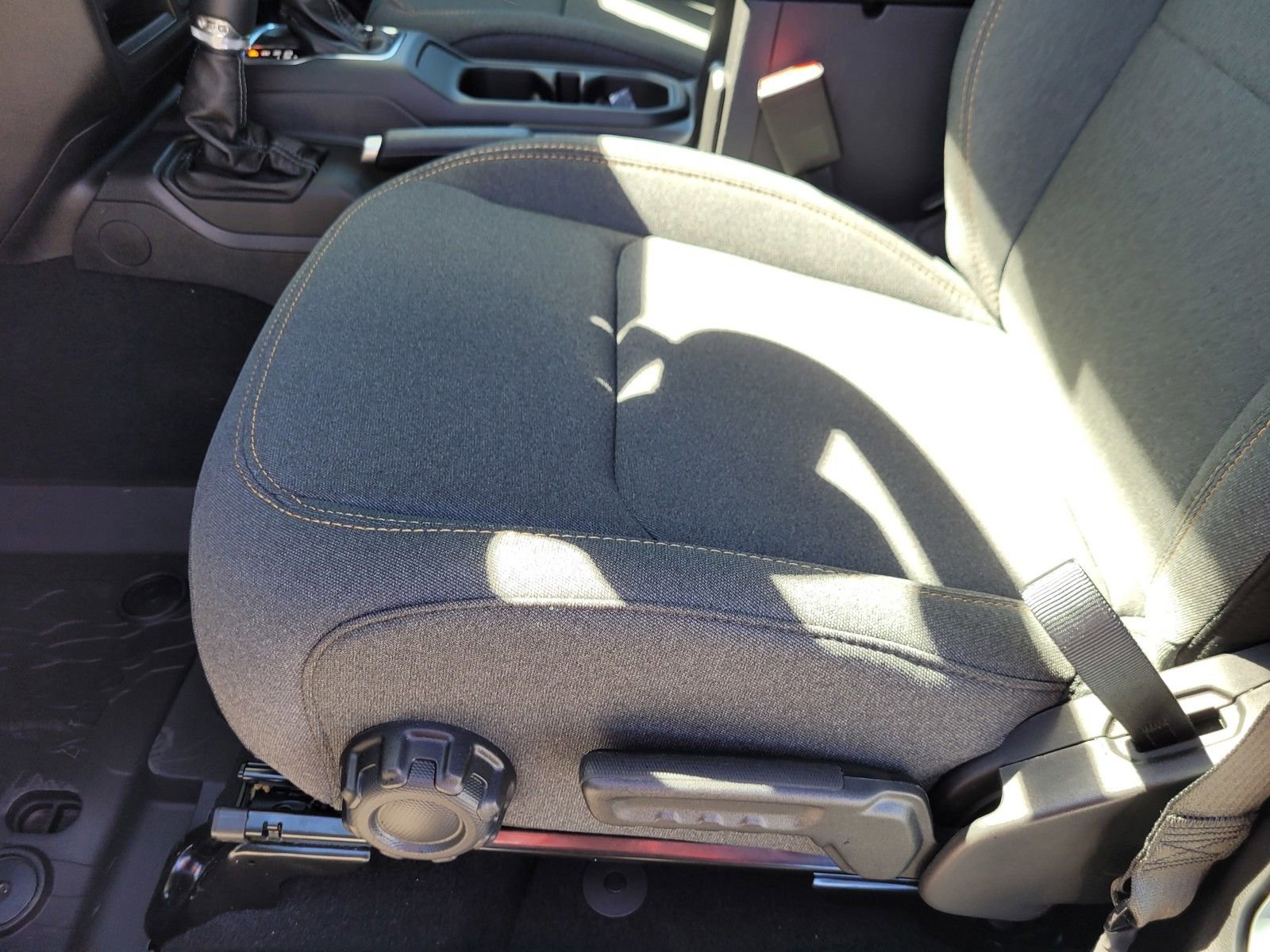 New 2026 Jeep Gladiator Sport image 13