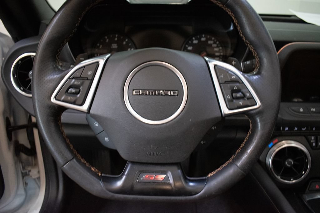 Used 2021 Chevrolet Camaro SS RWD image 16