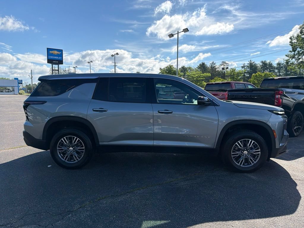 Used 2024 Chevrolet Traverse LS w/ LPO, Floor Liner Package AWD/4WD image 8