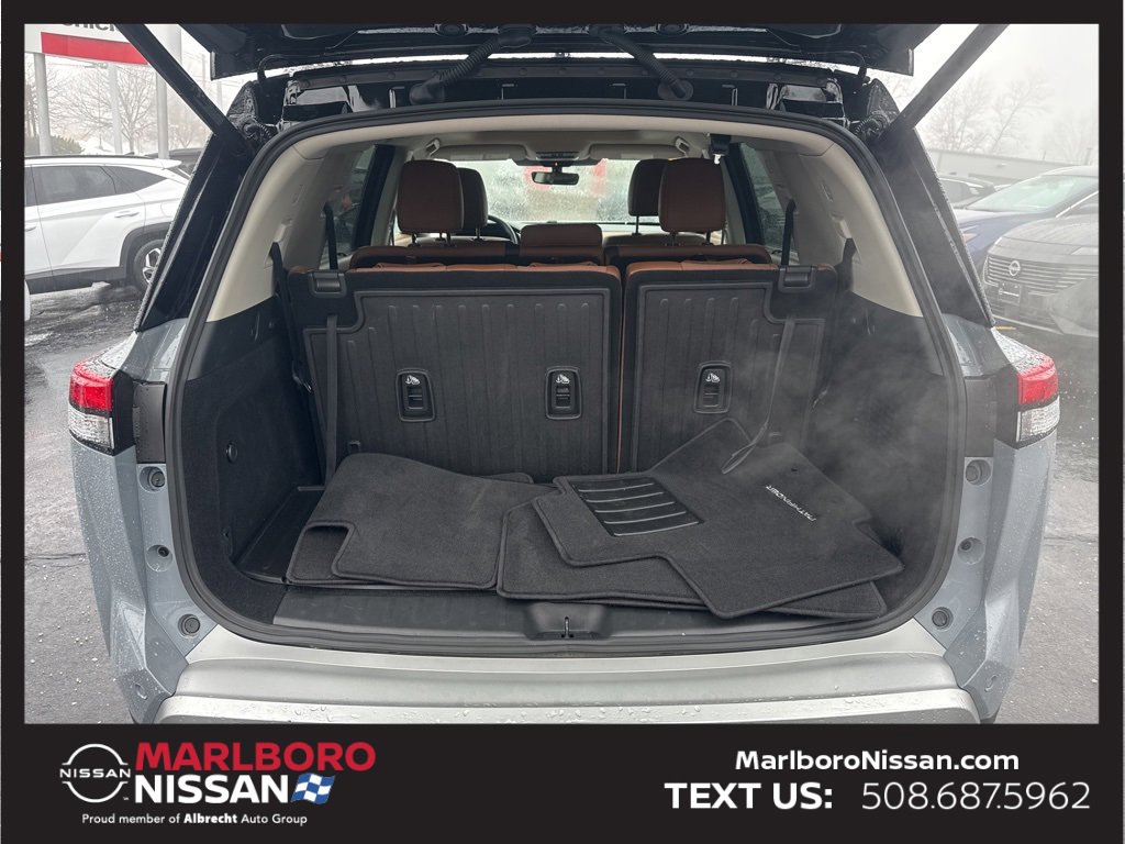 Certified 2025 Nissan Pathfinder Platinum w/ Cargo Package image 16