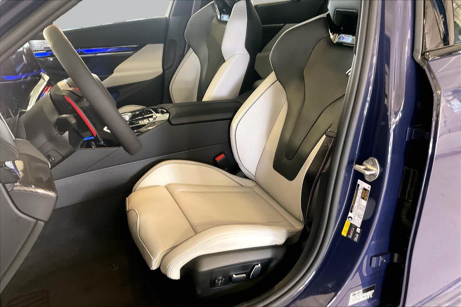 New 2027 BMW M5 w/ Executive Package AWD/4WD image 9