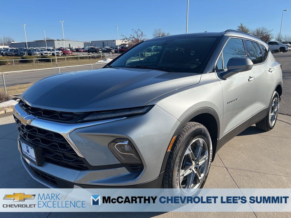 New 2026 Chevrolet Blazer LT w/ Convenience Package FWD image 4